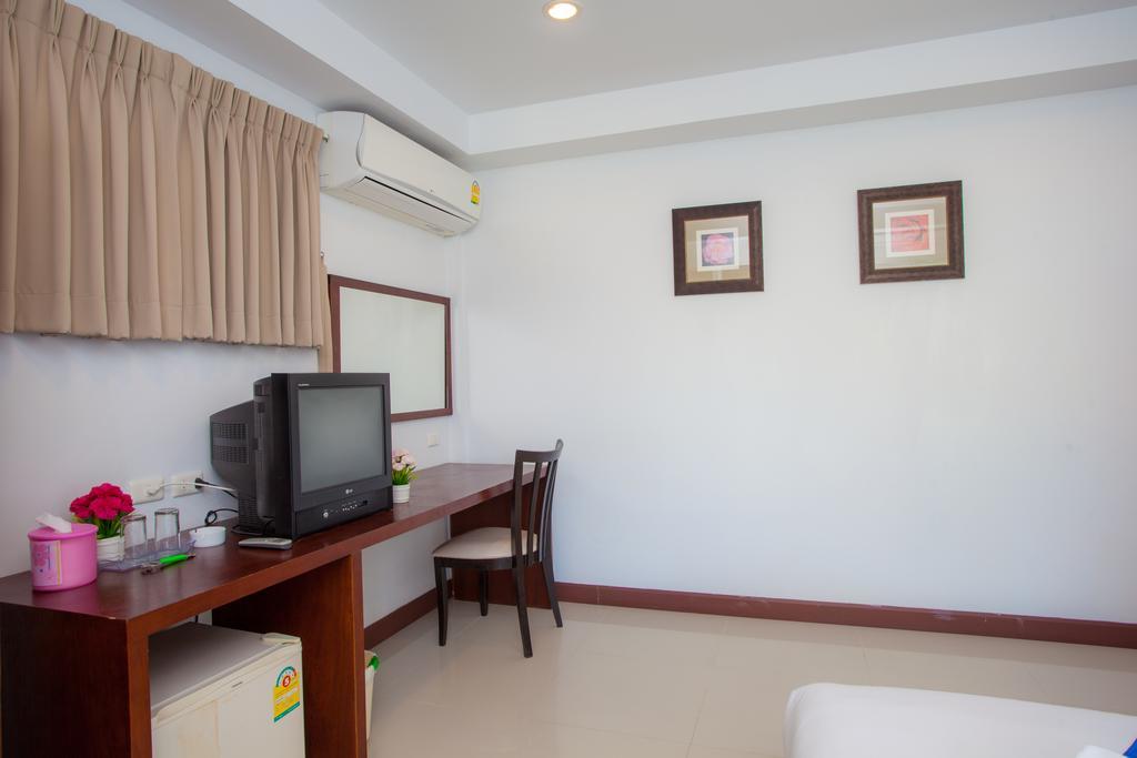 Nouveau Guesthouse Patong Ngoại thất bức ảnh